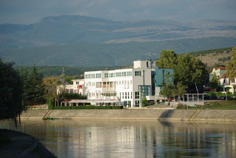 Hotel Sv. Mihovil Триль Экстерьер фото