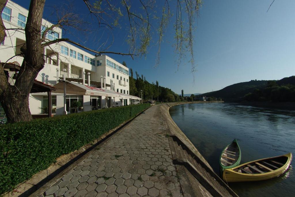Hotel Sv. Mihovil Триль Номер фото